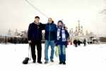 Владимир, Максим и Алла Лях на фоне Измайловского Кремля. Ноябрь 2022г