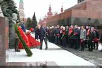 Возложение цветов к могиле И.В. Сталина в день его памяти. 5 марта 2024 года