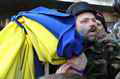 Пикет в г. Торез за унитарную Украину. Флагов больше, чем людей