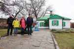 Фото на фоне домика Чехова, где родился великий русский писатель. 7.01.2021г