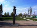 Памятник Г.Я. Седову в начале улицы Седова в поселке Седово, на его родине. За спиной - море...