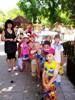 Учитель Кузьмина Ирина с детьми в зоопарке в поселка городского типа Сартана