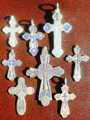 Серебряные нательные кресты 84-й пробы, найденные в селе Обрыв. Данная проба характерна для изделий из серебра более высокого качества, изготавливаемых с 1908 по 1917г (Николай II)