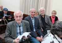 Э.В. Хандюков (слева) на презентации журналов МОО СПР. 19.10.2025г